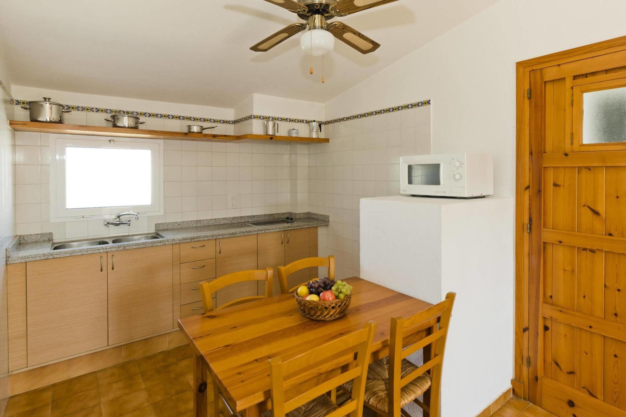 Apartamentos Sa Caleta Exteriér fotografie
